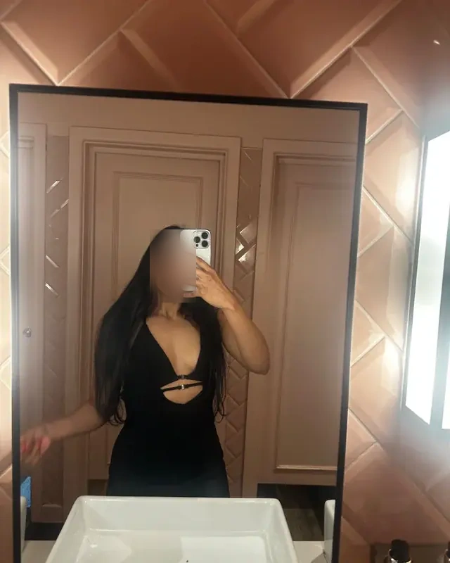 Claire - Image 3